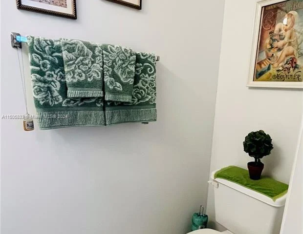 612 Cambridge Ter, Weston FL 33326