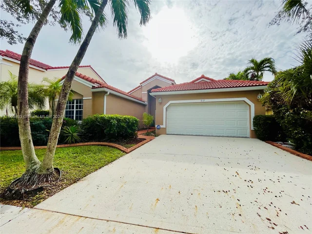 612 Cambridge Ter, Weston FL 33326