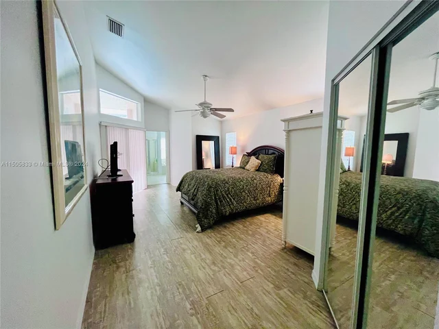 612 Cambridge Ter, Weston FL 33326