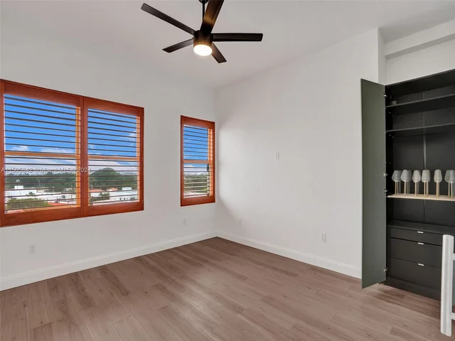 2421 Lake Pancoast Dr # 6A, Miami Beach FL 33140