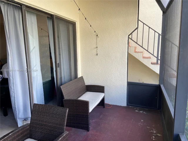 301 N Pine Island Rd # 117, Plantation FL 33324