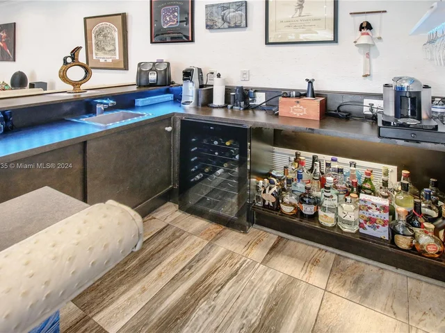 19901 NE 21st Ave, Miami FL 33179