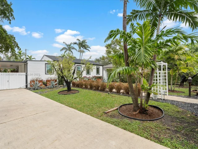 515 Lafayette Dr, Miami Springs FL 33166