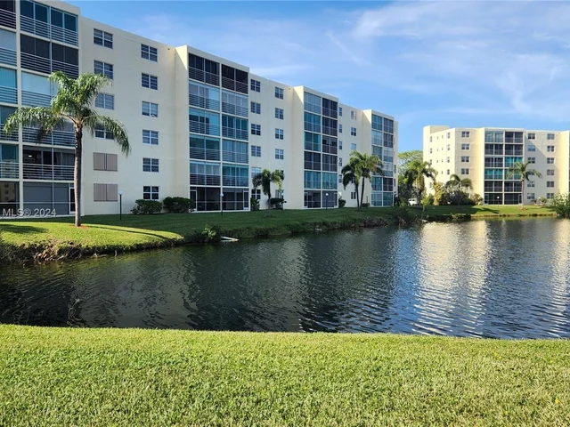141 SE 3rd Ave # 105, Dania Beach FL 33004
