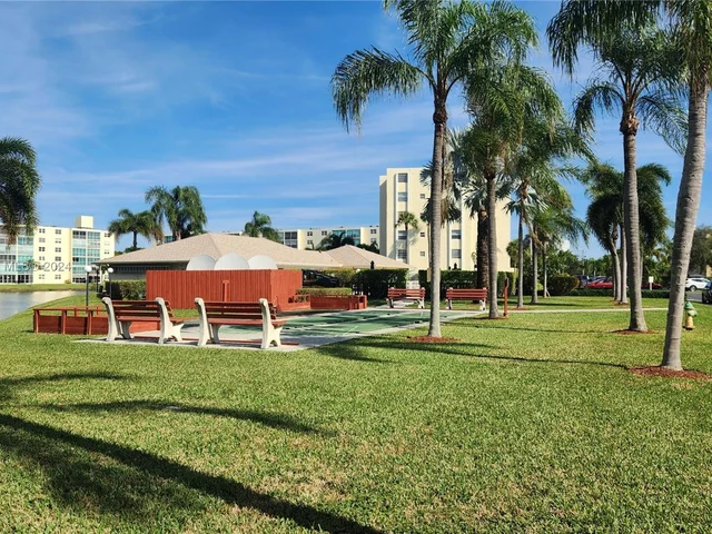 141 SE 3rd Ave # 105, Dania Beach FL 33004