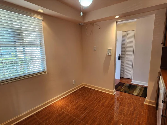 141 SE 3rd Ave # 105, Dania Beach FL 33004