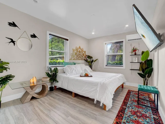 55 NE 59th St # 1, Miami FL 33137