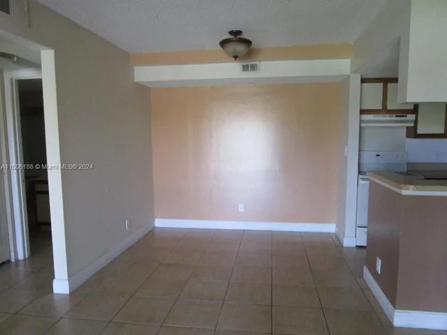 5654 Rock Island Rd # 226, Tamarac FL 33319