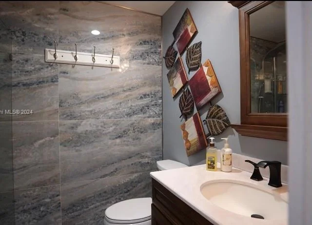 12600 SW 45th St, Miami FL 33175