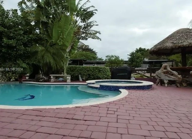 12600 SW 45th St, Miami FL 33175