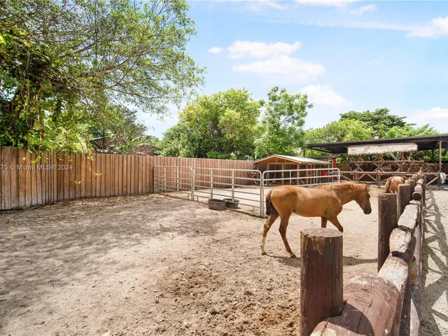 12600 SW 45th St, Miami FL 33175