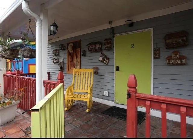 12600 SW 45th St, Miami FL 33175