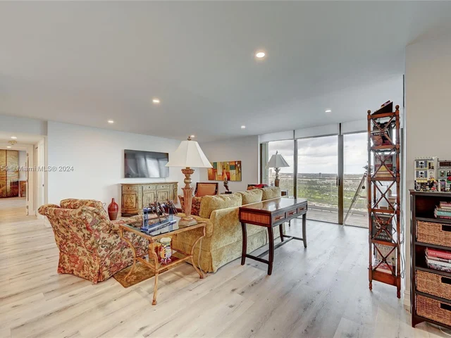 19707 Turnberry Way # 26K, Aventura FL 33180