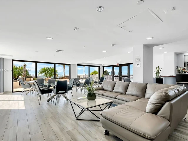 200 SE 15th Rd # 6J, Miami FL 33129