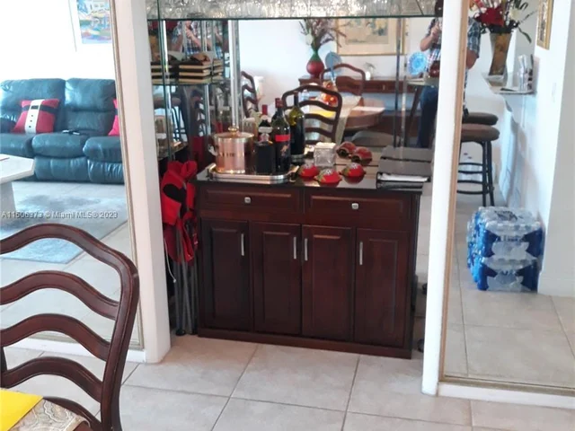 215 SE 3rd Ave # 407A, Hallandale Beach FL 33009