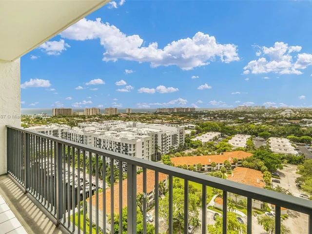 3200 Port Royale Dr N # 2005, Fort Lauderdale FL 33308