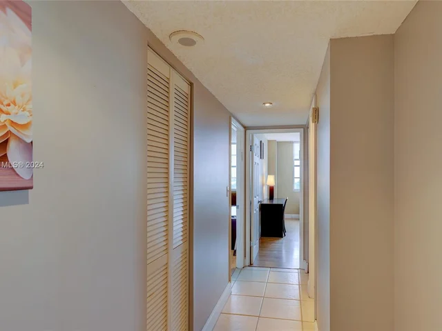 2851 NE 183rd St # 817E, Aventura FL 33160