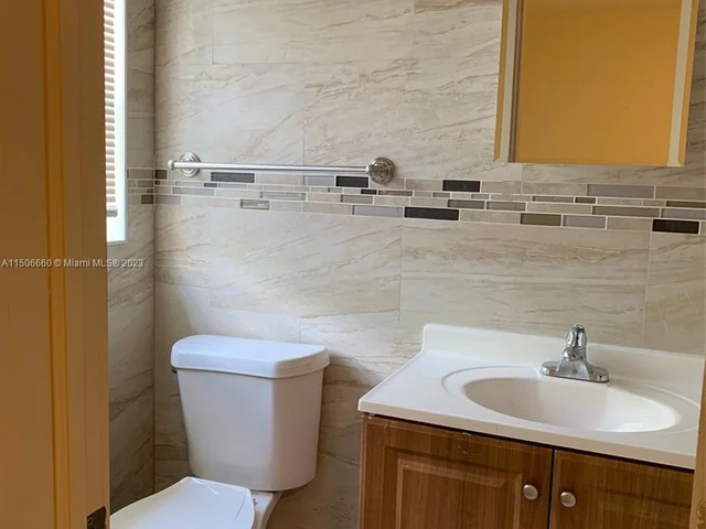 1708 Van Buren St # 3, Hollywood FL 33020