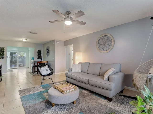 4259 Royal Banyan Way # 1C, Lake Worth FL 33461