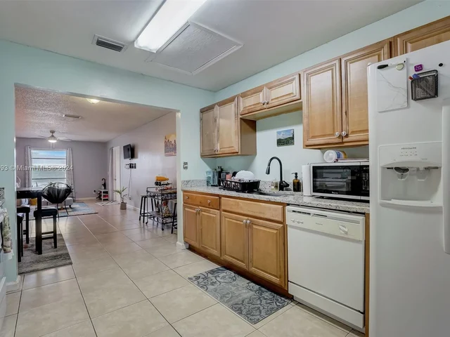 4259 Royal Banyan Way # 1C, Lake Worth FL 33461