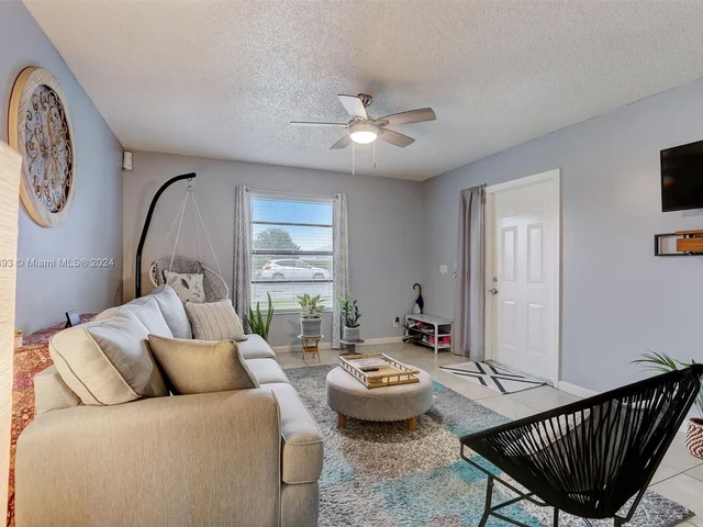 4259 Royal Banyan Way # 1C, Lake Worth FL 33461