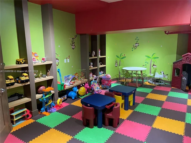 900 Biscayne Blvd # 1704, Miami FL 33132