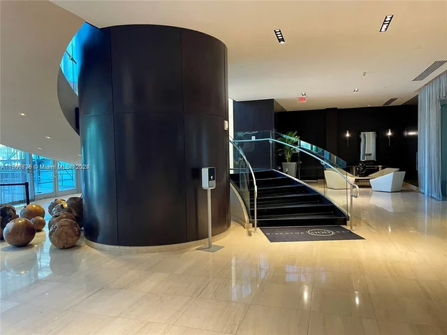 900 Biscayne Blvd # 1704, Miami FL 33132