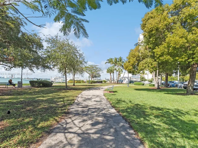 1670 Lincoln Ct, Miami Beach FL 33139