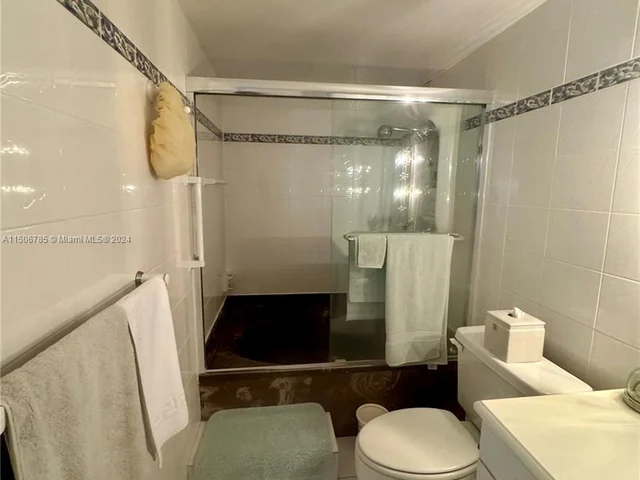 400 Leslie Dr # 1122, Hallandale Beach FL 33009