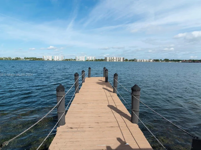 117 Lake Emerald Dr # 105, Oakland Park FL 33309