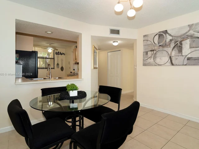 117 Lake Emerald Dr # 105, Oakland Park FL 33309