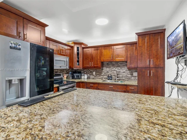 4176 Inverrary Drive # 208, Lauderhill FL 33319