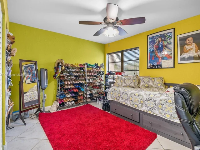 4176 Inverrary Drive # 208, Lauderhill FL 33319