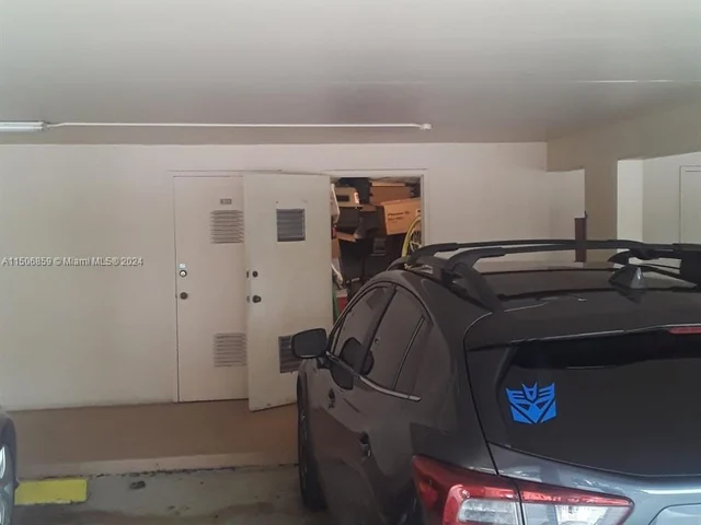 6731 Cypress Rd # 110, Plantation FL 33317