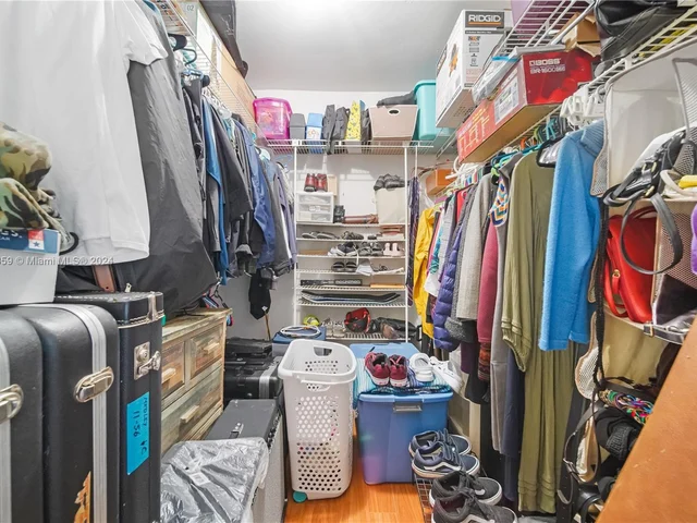 6731 Cypress Rd # 110, Plantation FL 33317