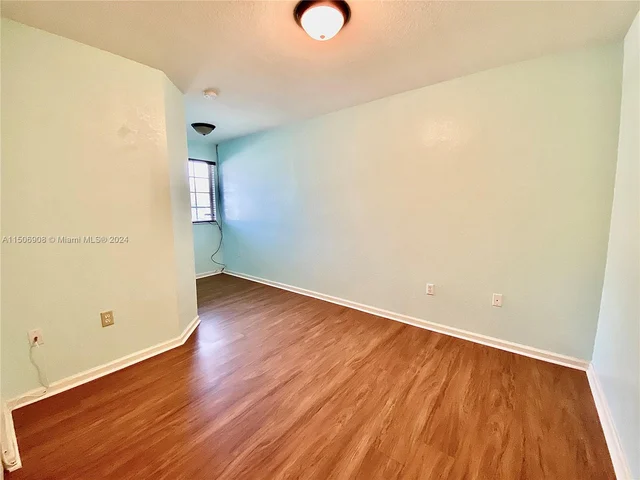 21111 NW 14th Pl # 33, Miami Gardens FL 33169