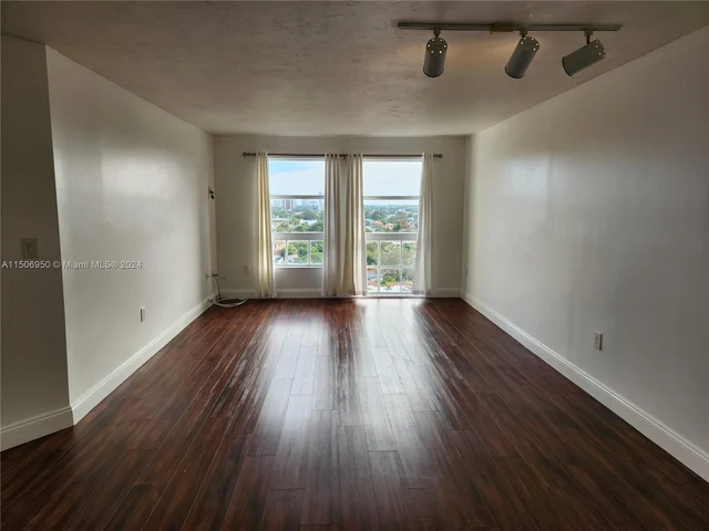 2351 Douglas Rd # 1102, Miami FL 33145