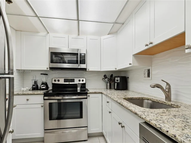 1000 West Ave # 307, Miami Beach FL 33139