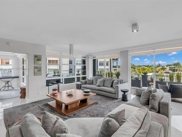 5660 Collins Ave # 2A, Miami Beach FL 33140