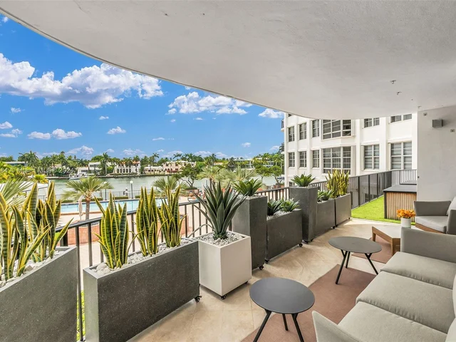 5660 Collins Ave # 2A, Miami Beach FL 33140