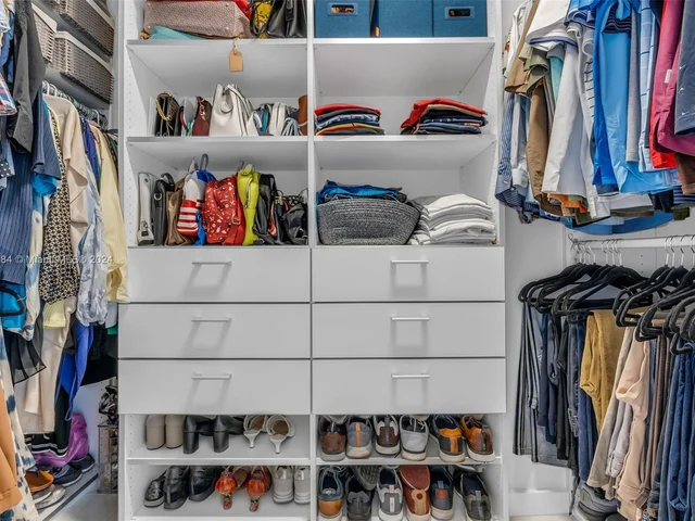 5660 Collins Ave # 2A, Miami Beach FL 33140