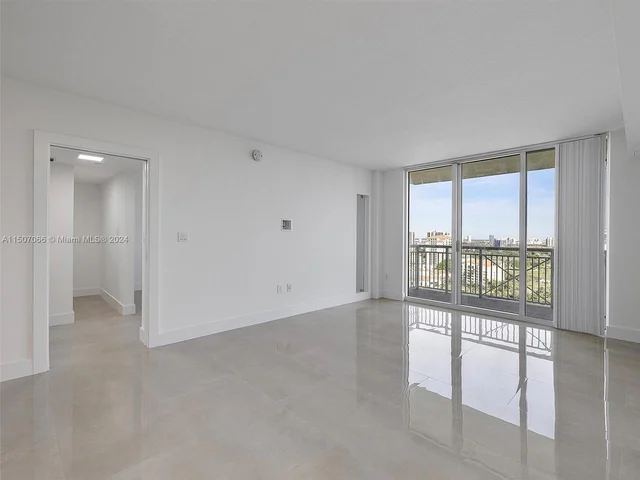 19501 W Country Club Dr # 2102, Aventura FL 33180