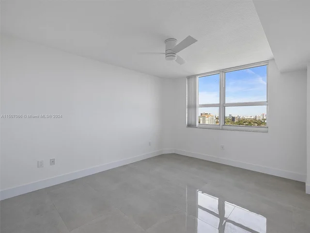 19501 W Country Club Dr # 2102, Aventura FL 33180