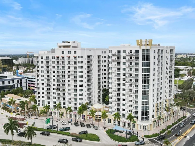 1830 Radius Dr # 822, Hollywood FL 33020