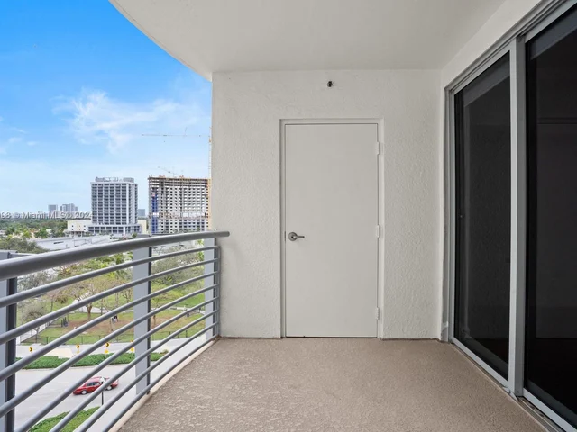 1830 Radius Dr # 822, Hollywood FL 33020