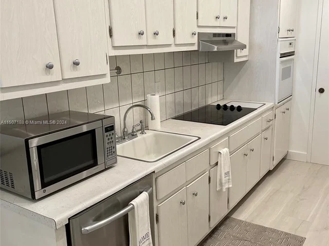 100 Lincoln Rd # 1604, Miami Beach FL 33139