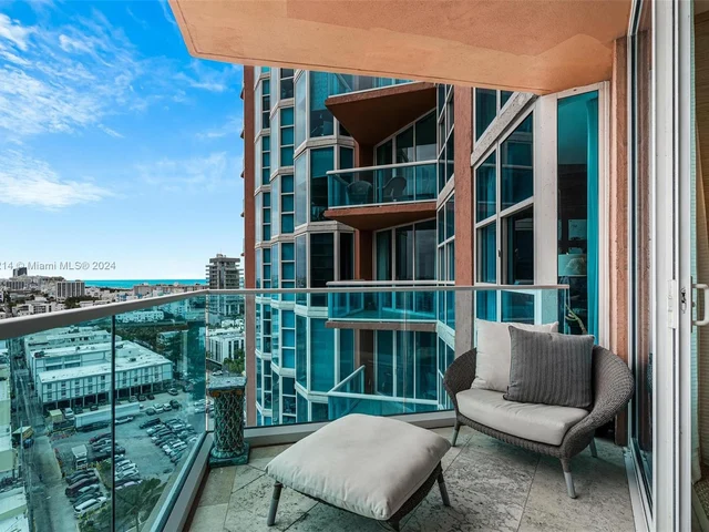 300 S Pointe Dr # 1604, Miami Beach FL 33139