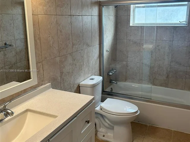 140 NE 128th St # 0, North Miami FL 33161