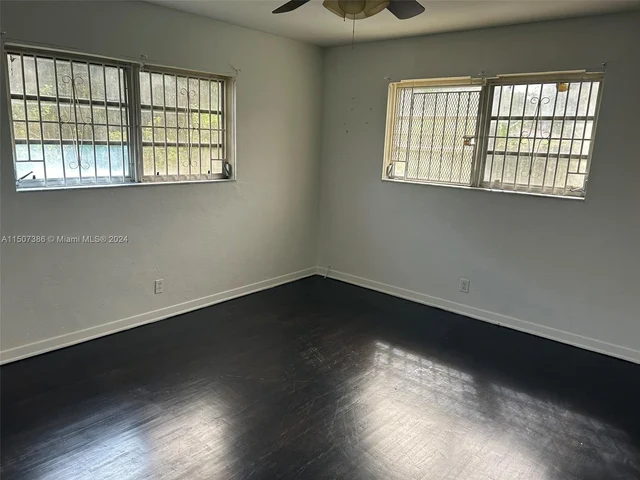 140 NE 128th St # 0, North Miami FL 33161