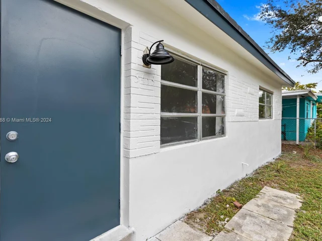 3413 SW 12th Pl, Fort Lauderdale FL 33312